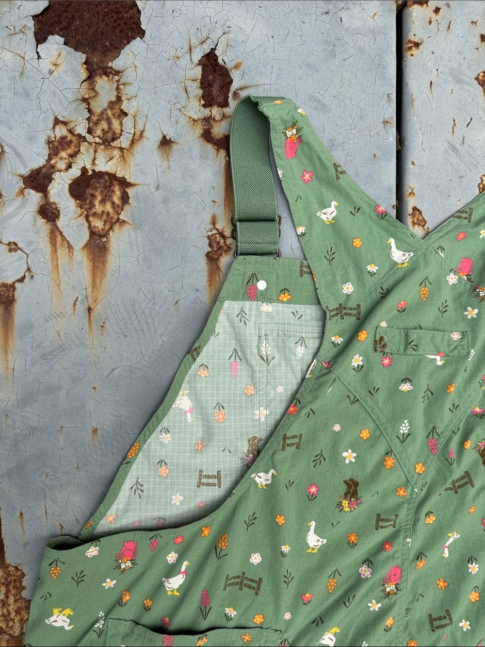 Limited Edition Duluth Heirloom
Gardening Overalls - Picture 8 of 12